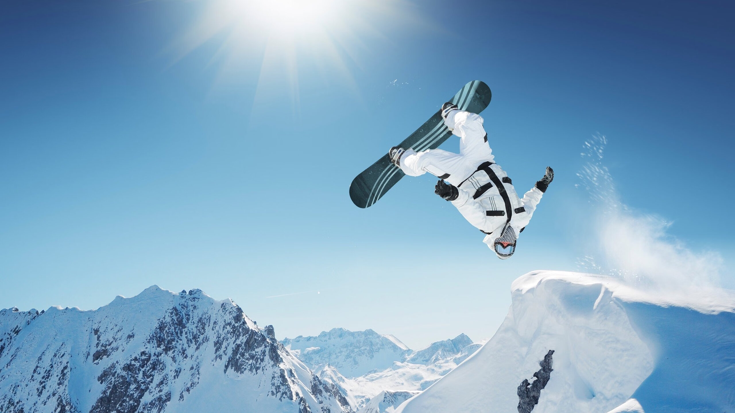 开云体育官网app-赛季最“疯狂”的扣篮比赛，谁的动作最精彩？，扣篮大赛谁最厉害